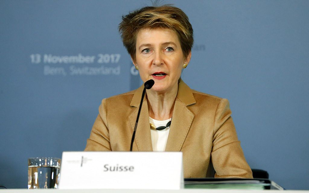 Bundesrätin Simonetta Sommaruga spricht an der Pressekonferenz