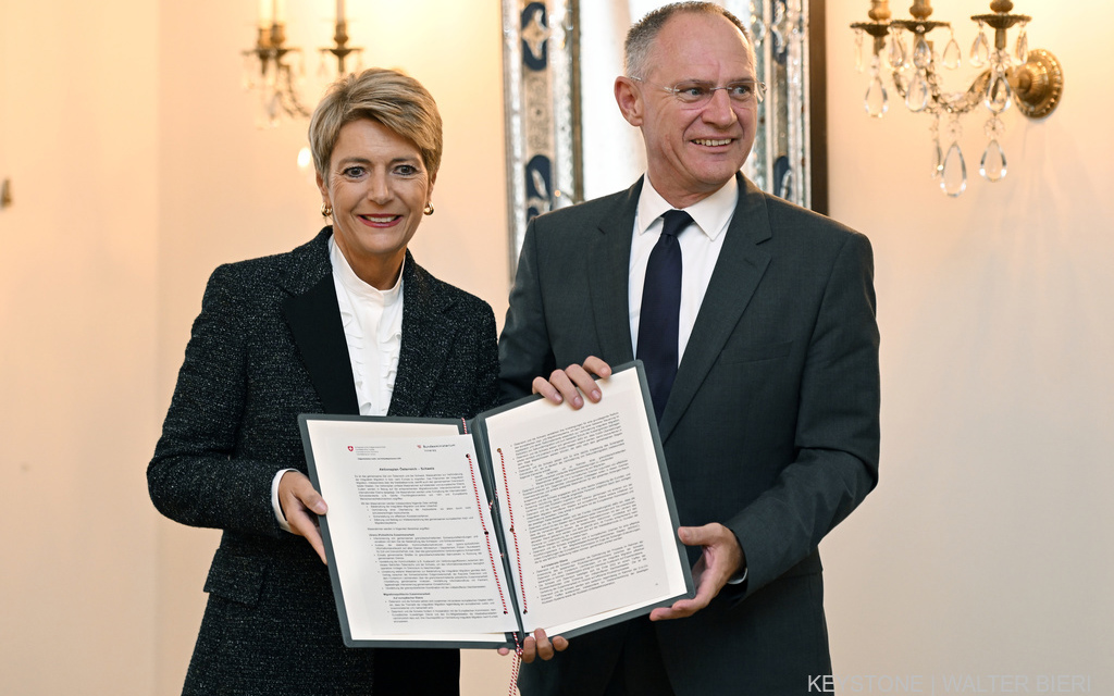Bundesraetin Karin Keller-Sutter und der oesterreichische Bundesinnenminister Gerhard Karner präsentieren den Aktionsplan gegen irregulaere Migration
