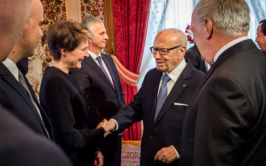 La consigliera federale Sommaruga accoglie il Presidente tunisino Béji Caïd Essebsi