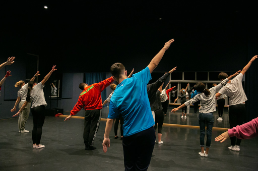 «Kids in Dance – Tanzprojekte mit Jugendlichen»